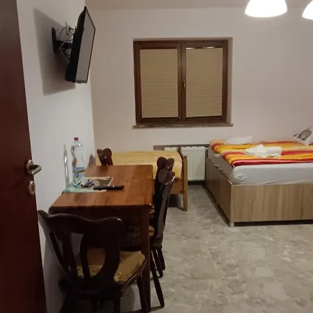 Apartamenty Z Ogrodem Studio Z Tarasem Nr1 *